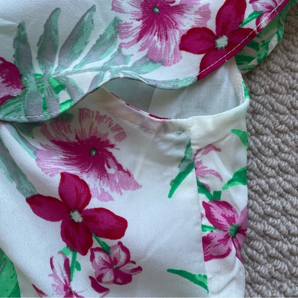 CityLux Cropped Floral Blouse Size S - Picture 9 of 16
